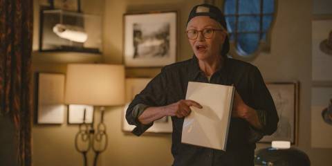 Sazz (Jane Lynch) showing that she is the author of the script in Only Murders in the Building Season 4 Ep 10