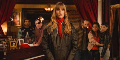 Helga (Alexandra Templer) reappears before the Westies after a long time in Only Murders in the Building Season 4 Episode 8