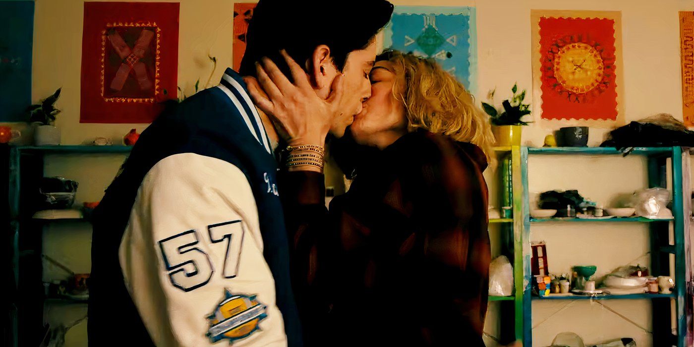 Peyton List and Milo Manheim kiss in the second season of School Spirits