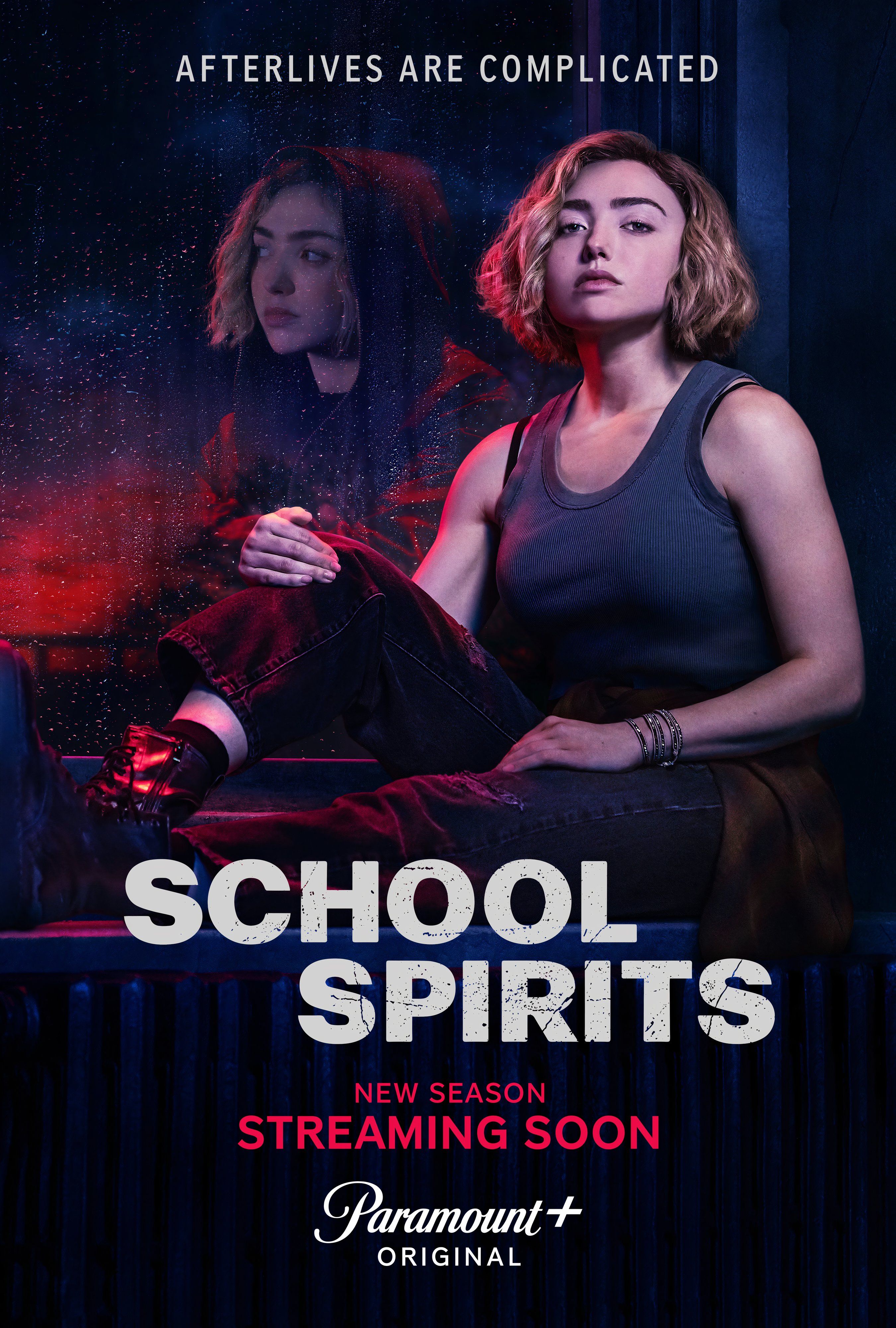 El tráiler de la temporada 2 de School Spirits revela el regreso del drama de terror de Peyton List con una puntuación RT del 83%