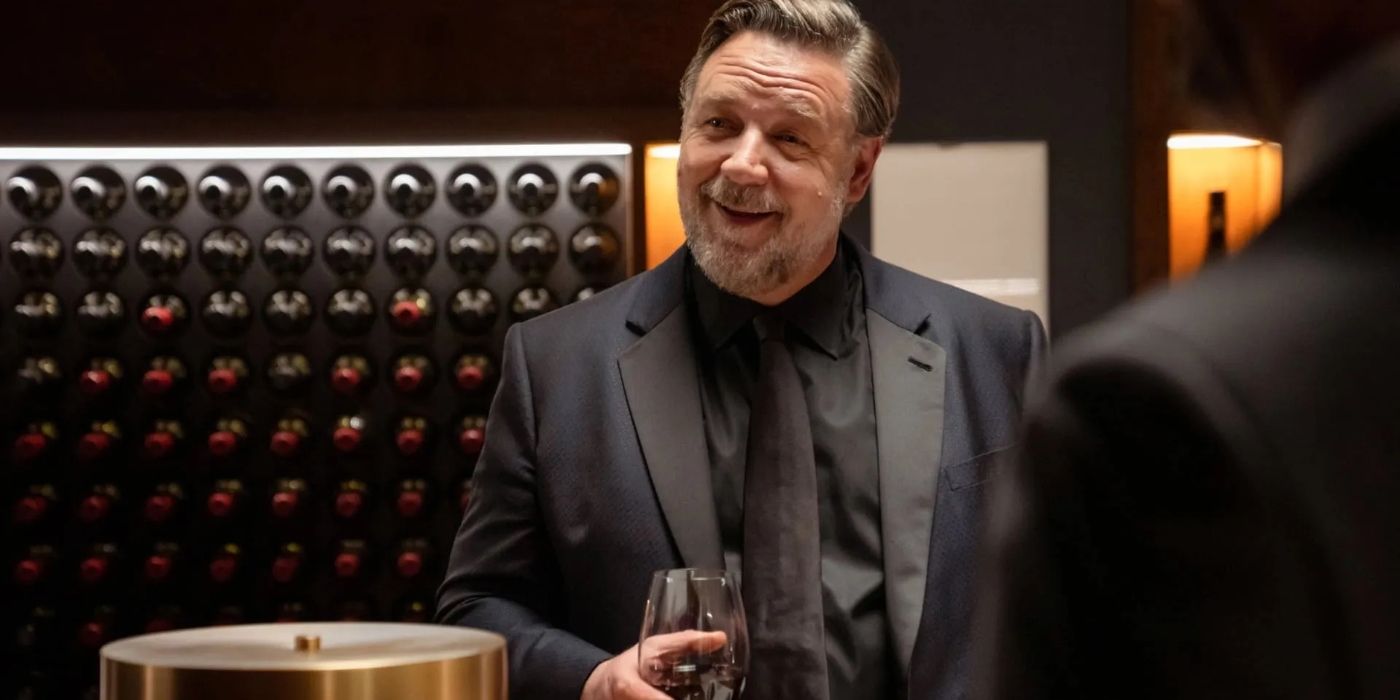 Russell Crowe sonríe a Caras Caras