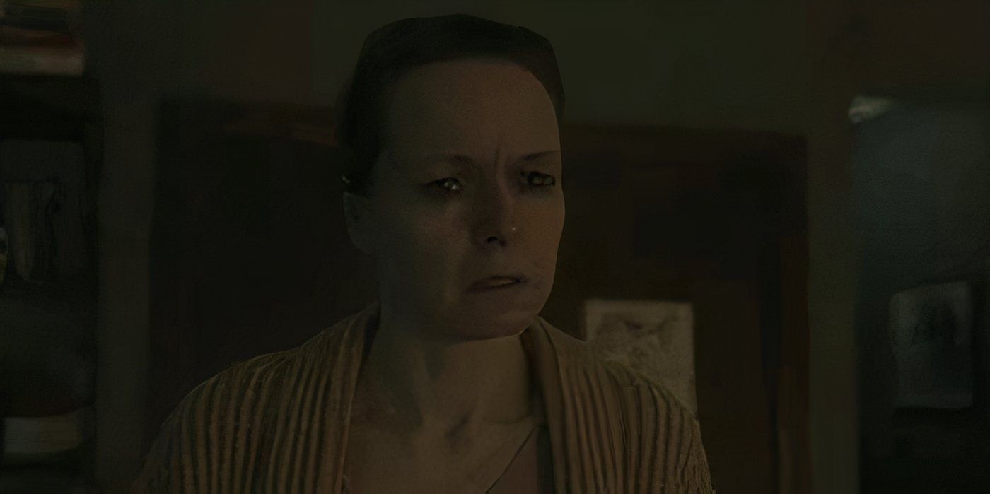 Samantha Morton as Mary talking to Charlie in The Whale