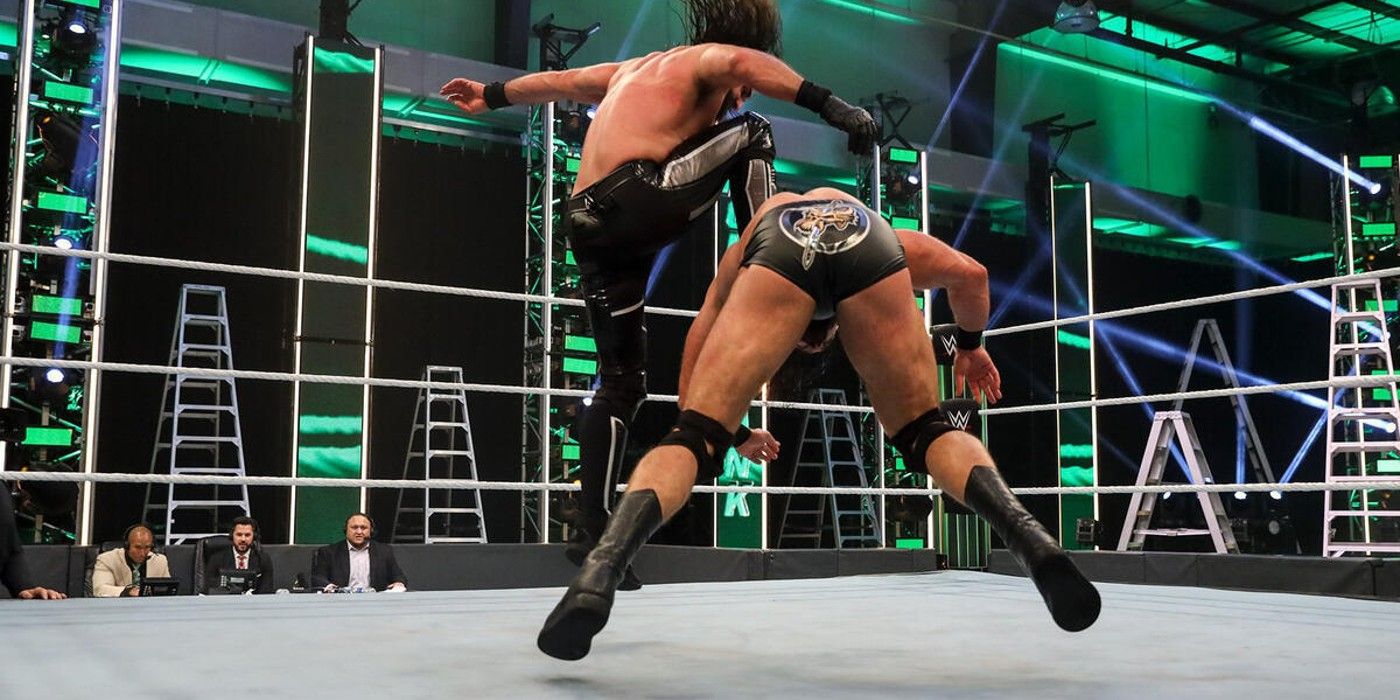 Seth Rollins vence Drew McIntyre no WWE Money in the Bank 2020