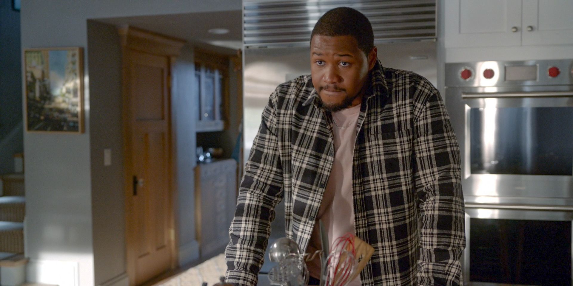 Sean (Luke Tennie) looking worried in Shrinking Season 2 Episode 4