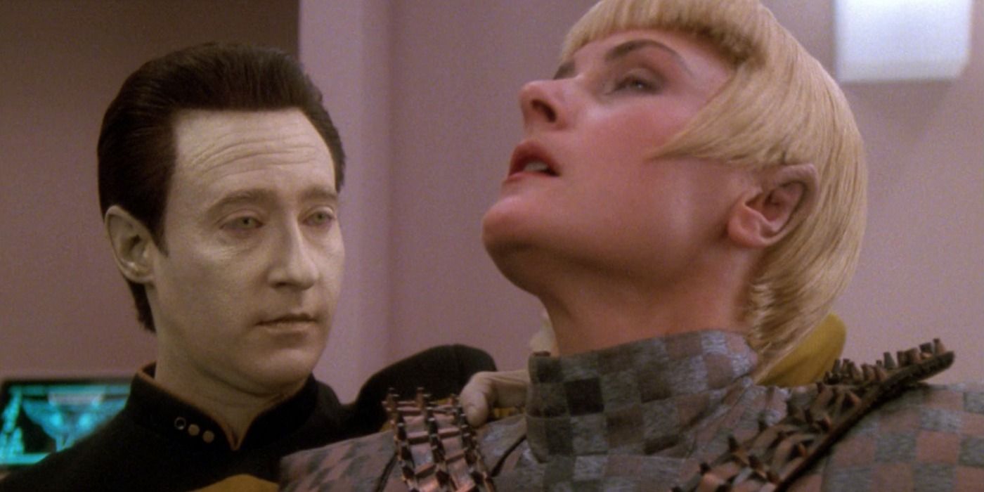 8 Non-Vulcan Star Trek Characters Can Do Spock's Nerve Pinch