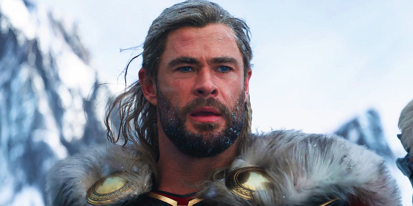 Thor in a fur-lined cape in Thor Love and Thunder