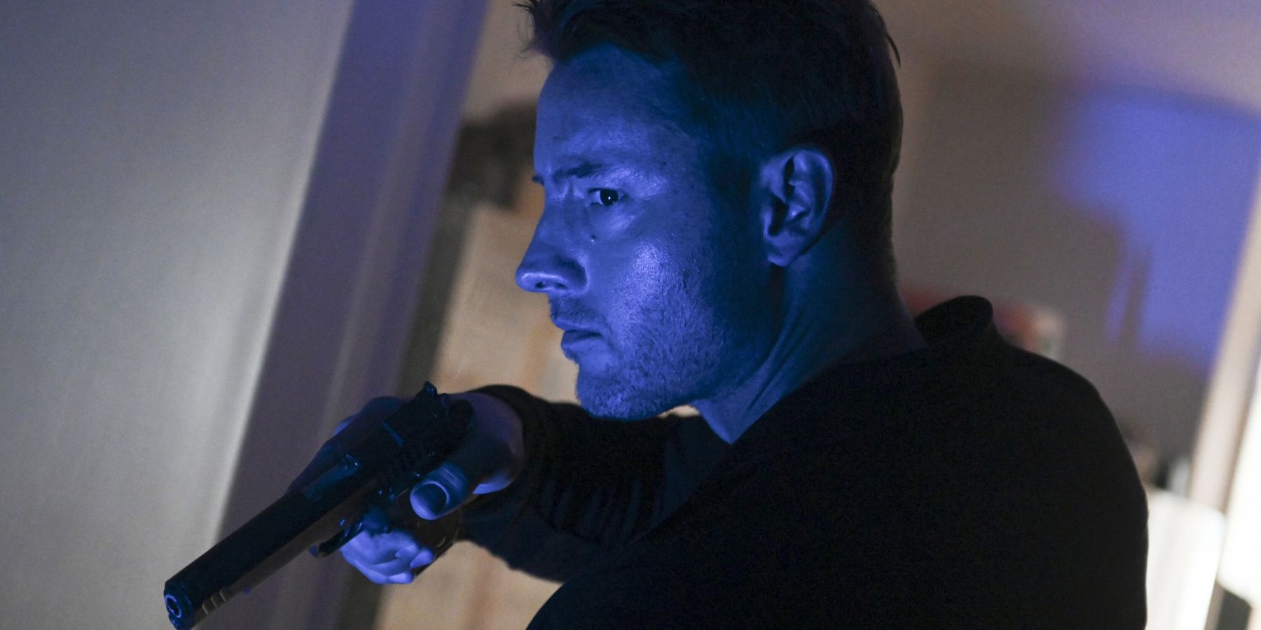 Colter Shaw (Justin Hartley) In Tracker Season 2, Episode 1, "Out Of The Past"