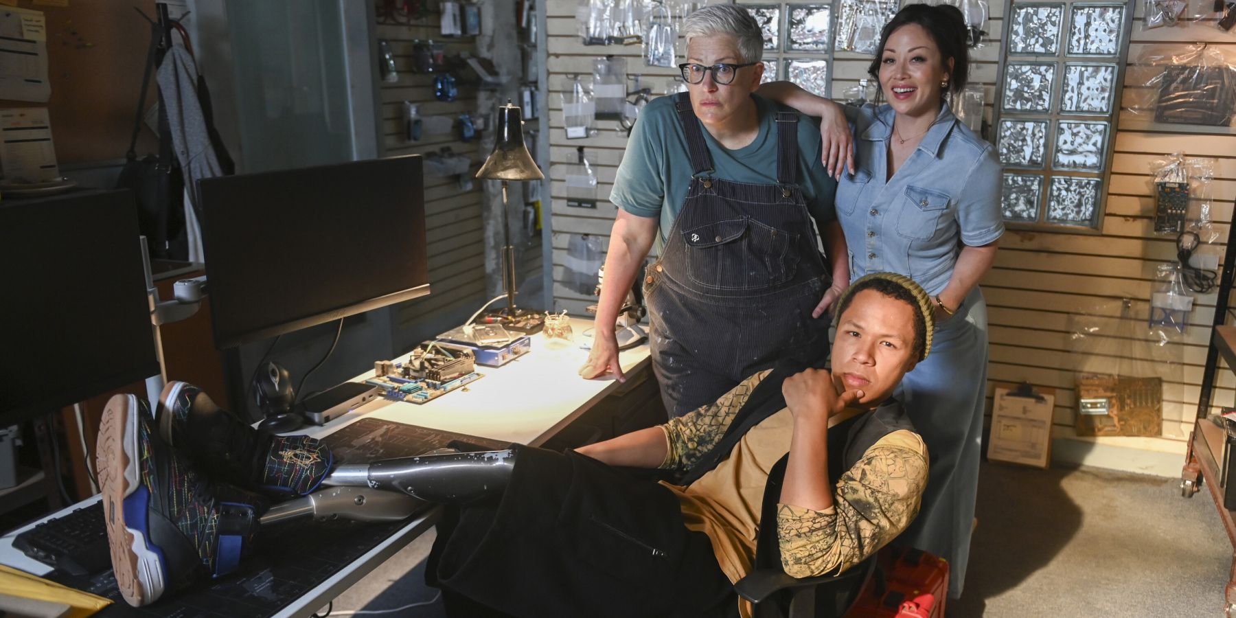 Abby McEnany, Fiona Rene, & Eric Graise Behind The Scenes Of Tracker Season 2, Episode 1, "Out Of The Past"