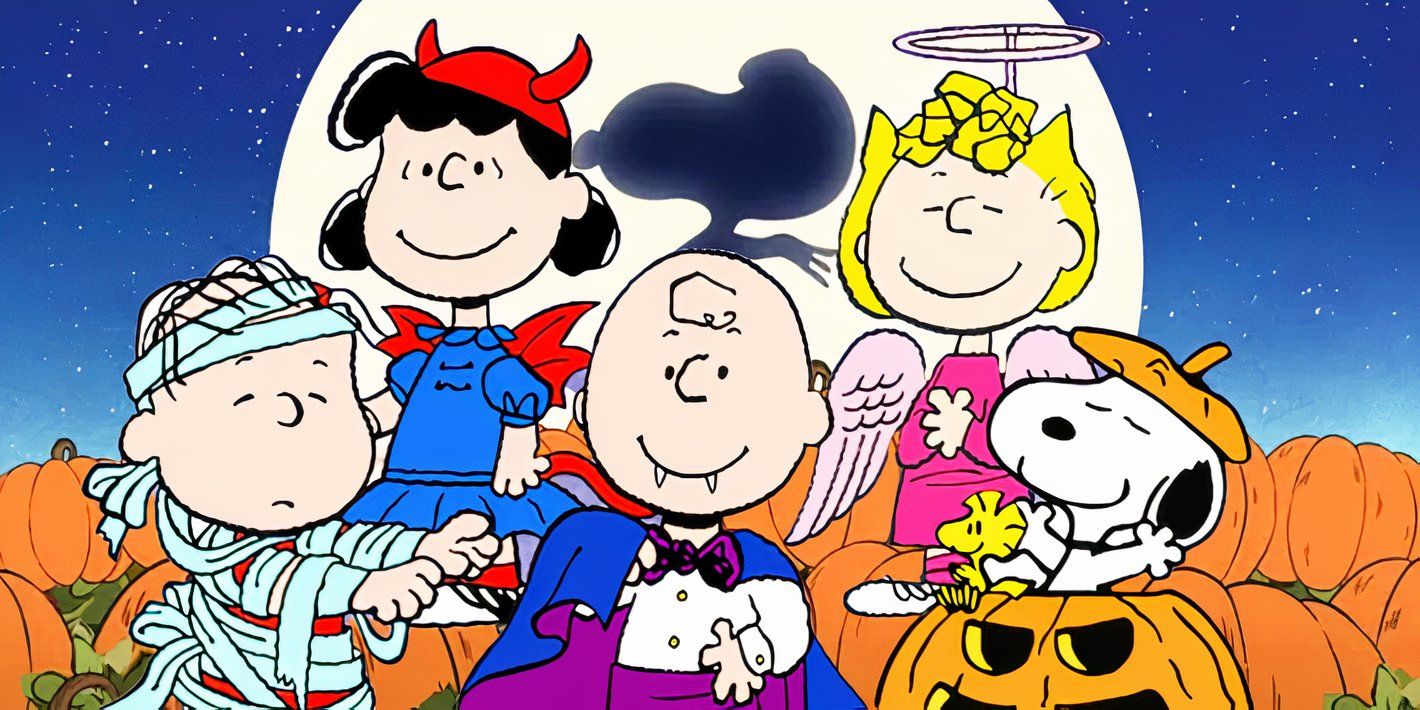 Lucy, Linus, Charlie Brown, Sally y Snoopy disfrazados (frente) frente a una toma de 