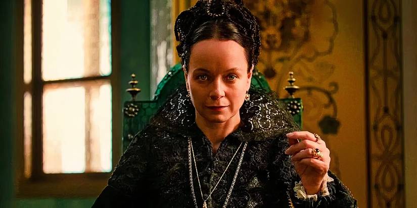Samantha Morton as Catherine Medici on her throne in The Serpent Queen.