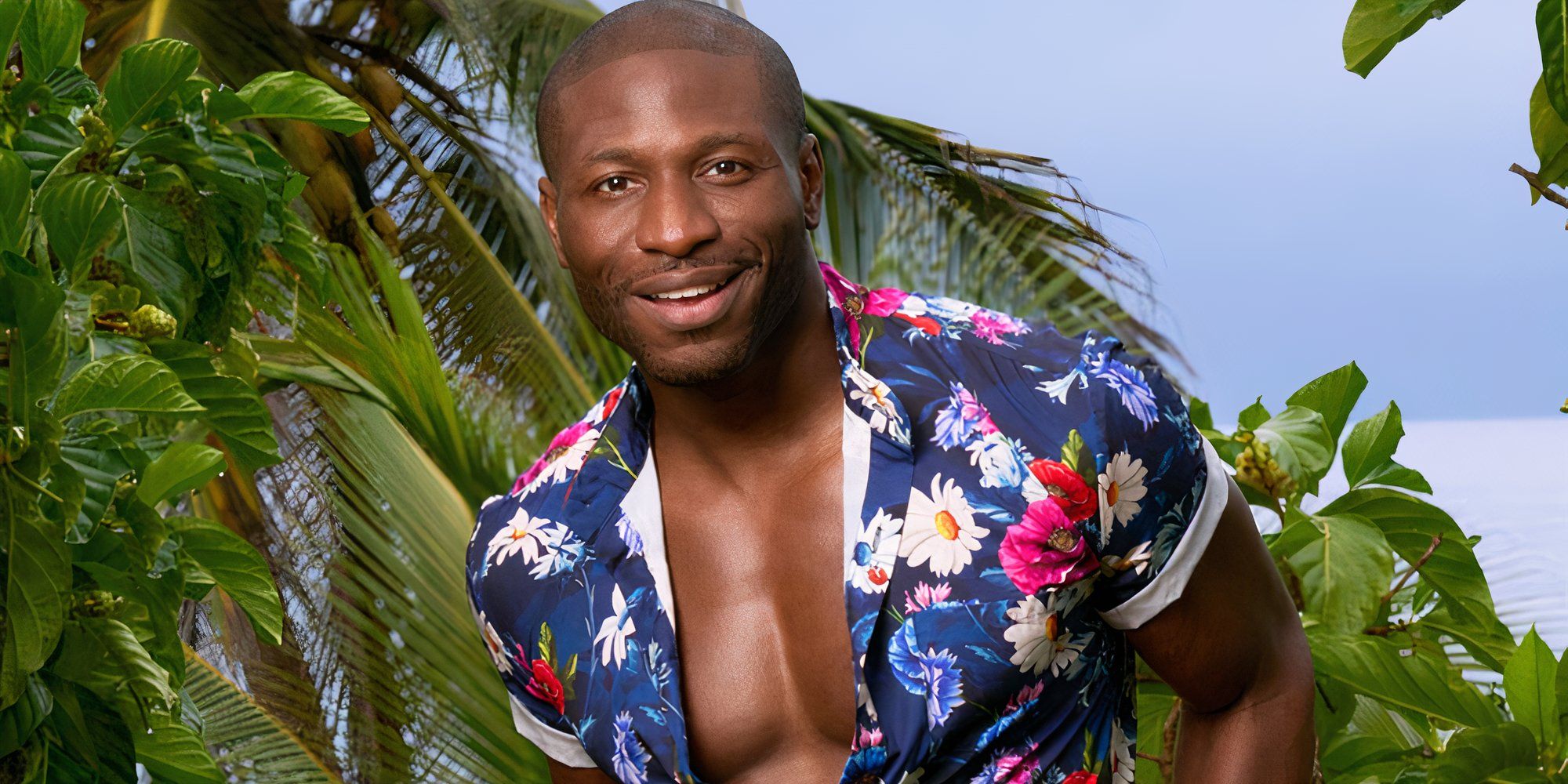 com acordo ou sem acordo, Phillip Solomon, da 2ª temporada da ilha, sorrindo em uma praia tropical