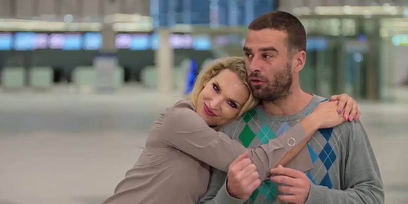 Vanja Grbic & Božo Vrdoljak 90 Day Fiance hugging at airport