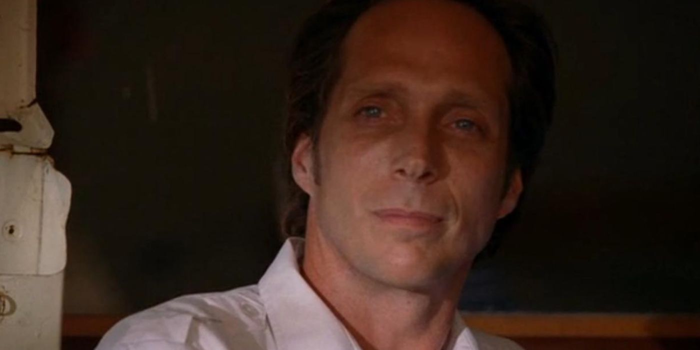 William Fichtner luce tranquilo en Invasion