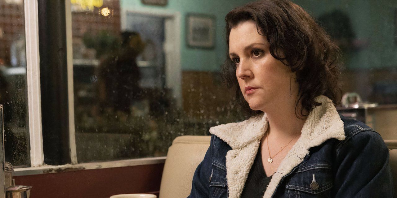 Shauna in the first season of Yellowjackets, played by actress Melanie Lynskey.