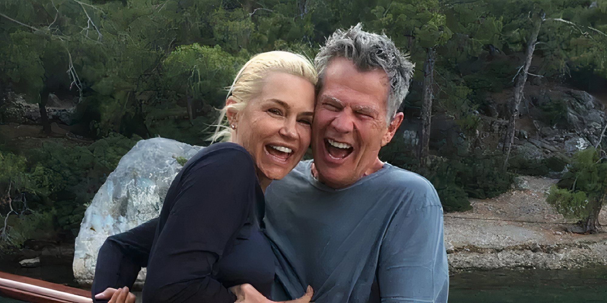 Yolanda e David Foster sorrindo de RHOBH