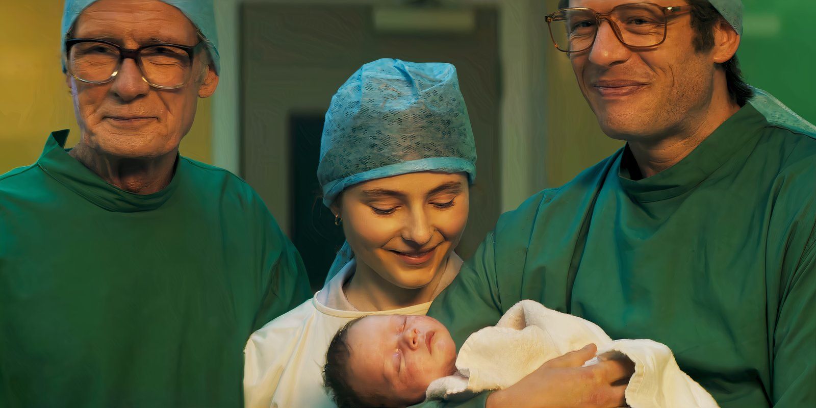 Bill Nighy como Patrick Steptoe, Thomasin McKenzie como Jean Purdy, James Norton como Bob Edwards em Joy