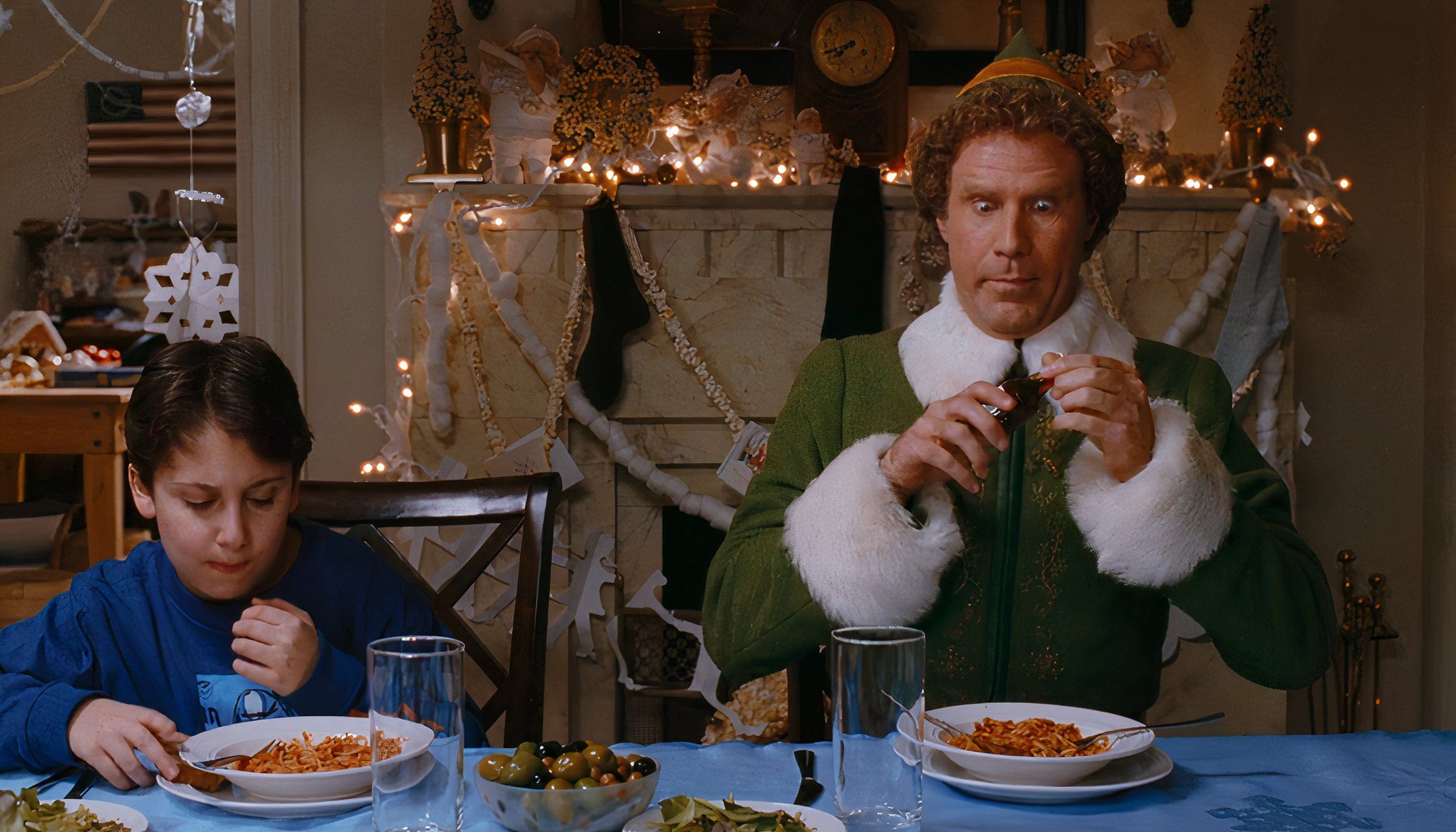 Will Ferrell's 10 Funniest Scenes In Elf