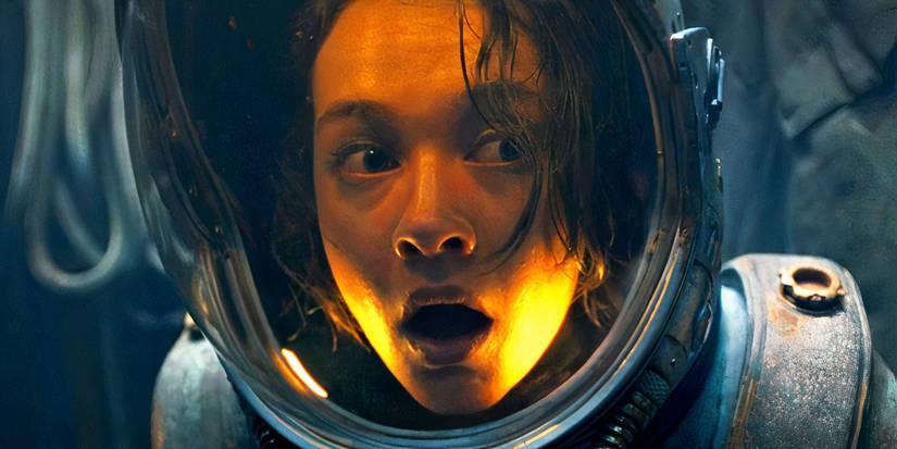 Cailee Spaeny looking terrified as Rain in Alien Romulus