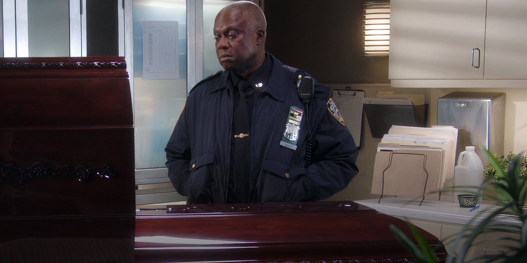 Caixão do capitão Holt Wuntch Andre Braugher Brooklyn Nine-Nine