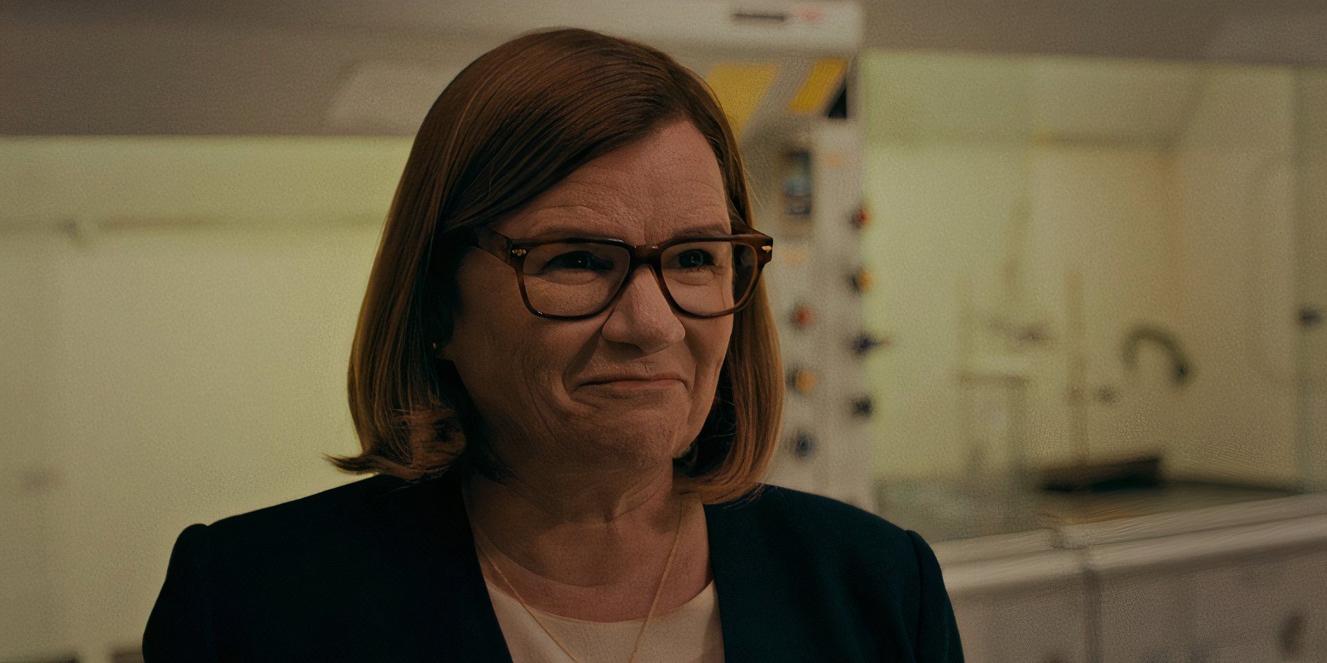 Mare Winningham como el profesor Durham en Rob Peace