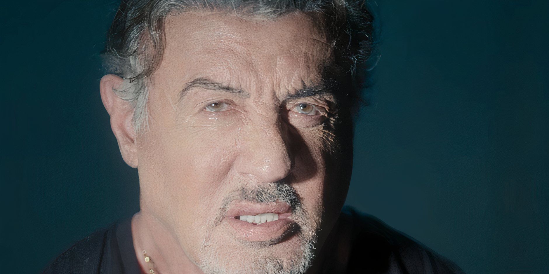 Dwight Manfredi (Sylvester Stallone) looking dazed by a bright light at the end of Tulsa King season 2, episode 10