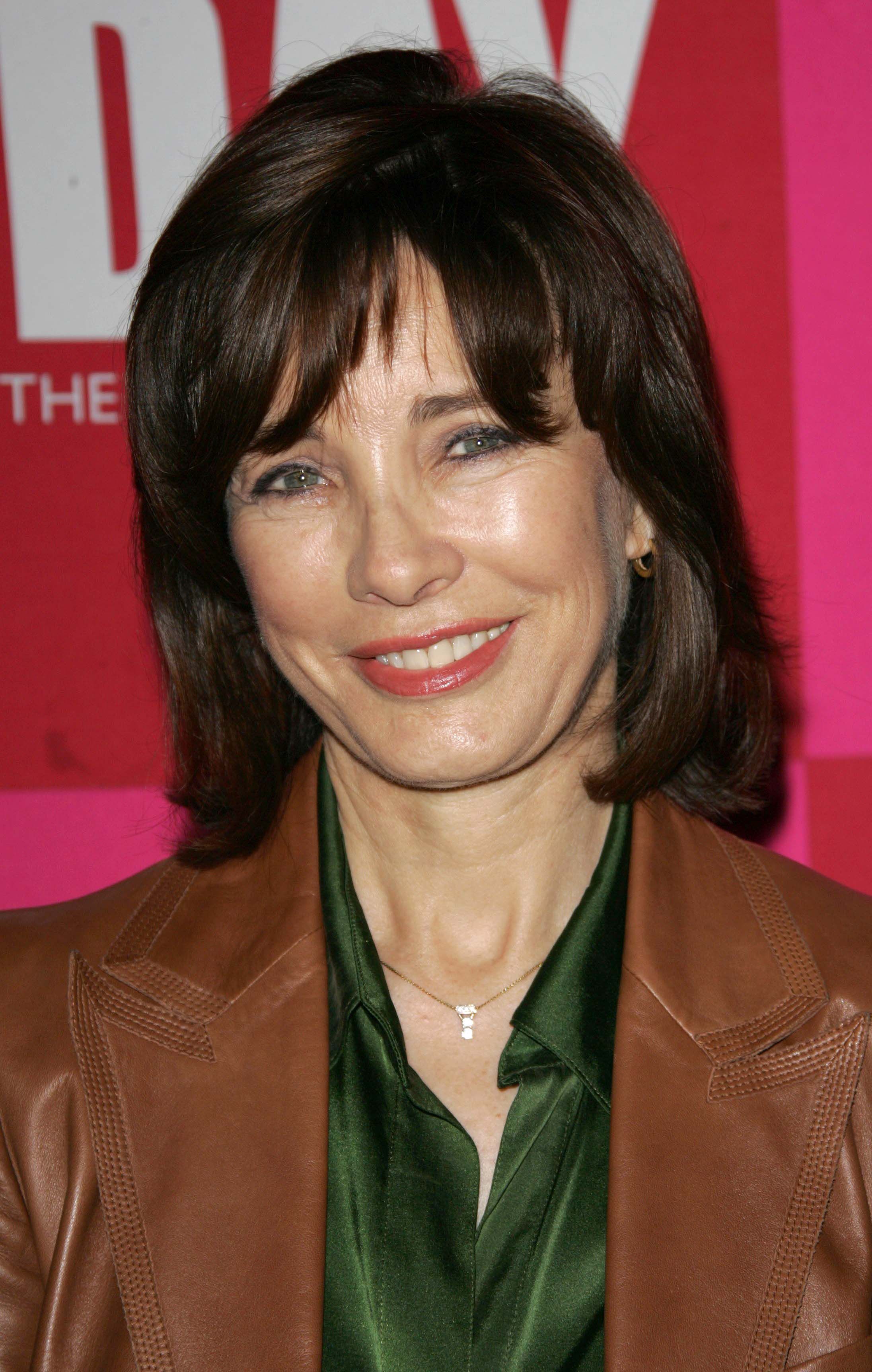 Headshot Of Anne Archer