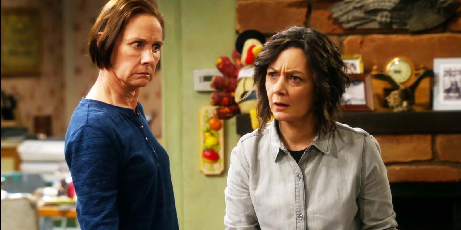 Laurie Metcalf as Jackie and Sara Gilbert as Darlene in The Conners season 2 episode 7