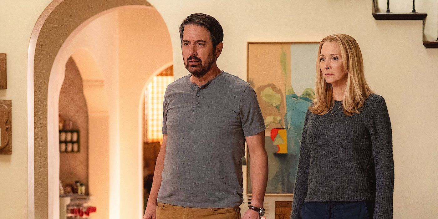 No Good Deed Trailer: Sitcom Icons Lisa Kudrow & Ray Romano Go To War In Netflix Comedy From Dead To Me Creator