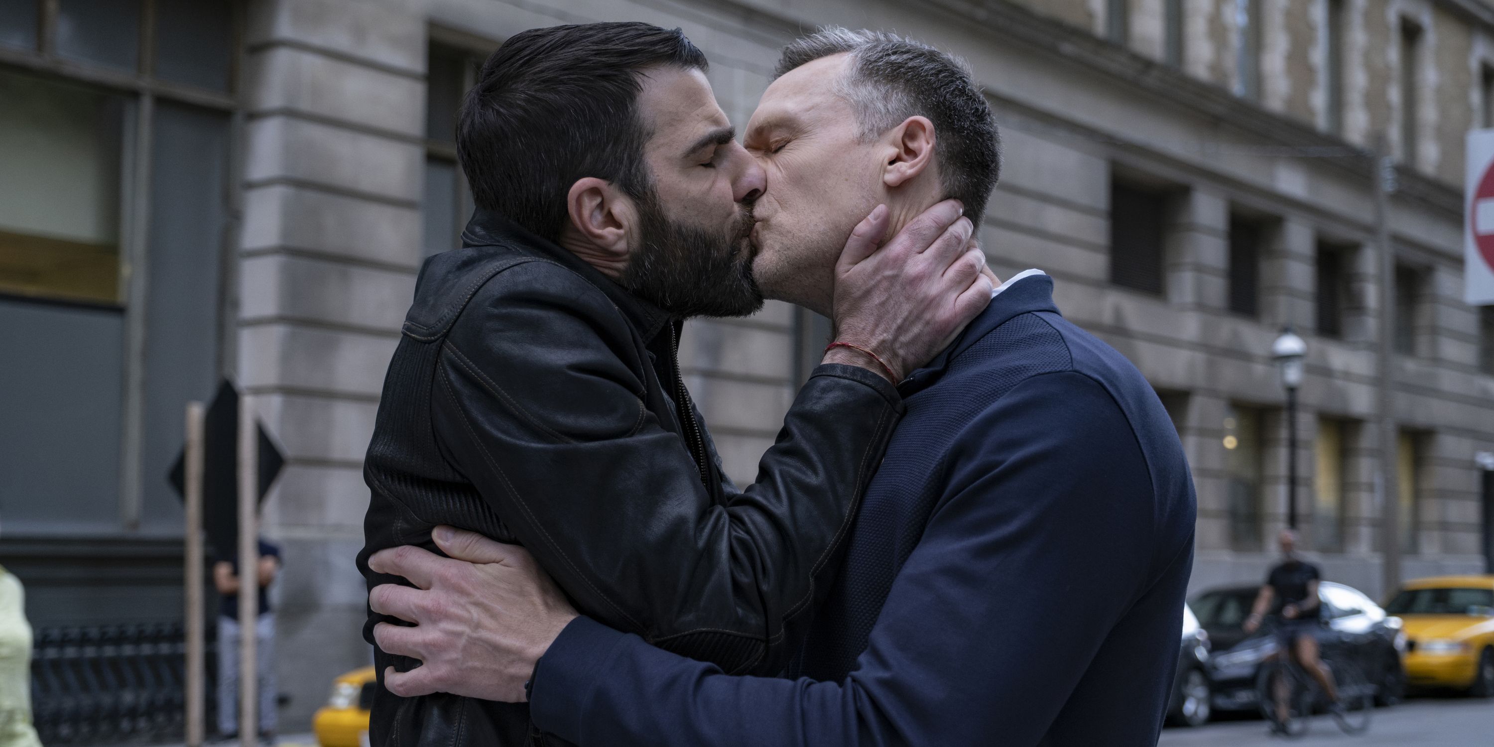 Wolf and Nichols kiss in Brilliant Minds season 1, episode 7