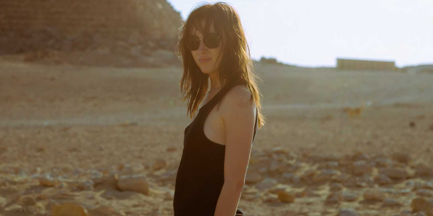 Phoebe Dynevor wearing sunglasses in Inheritance