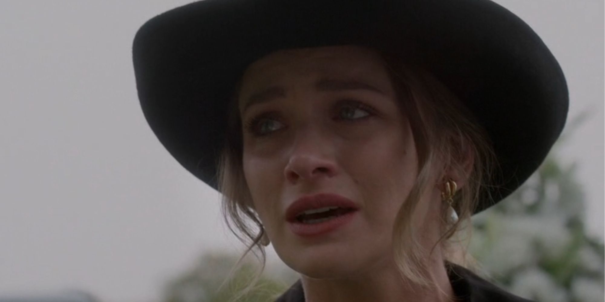 Shantel VanSanten crying as Karen Baldwin in For All Mankind