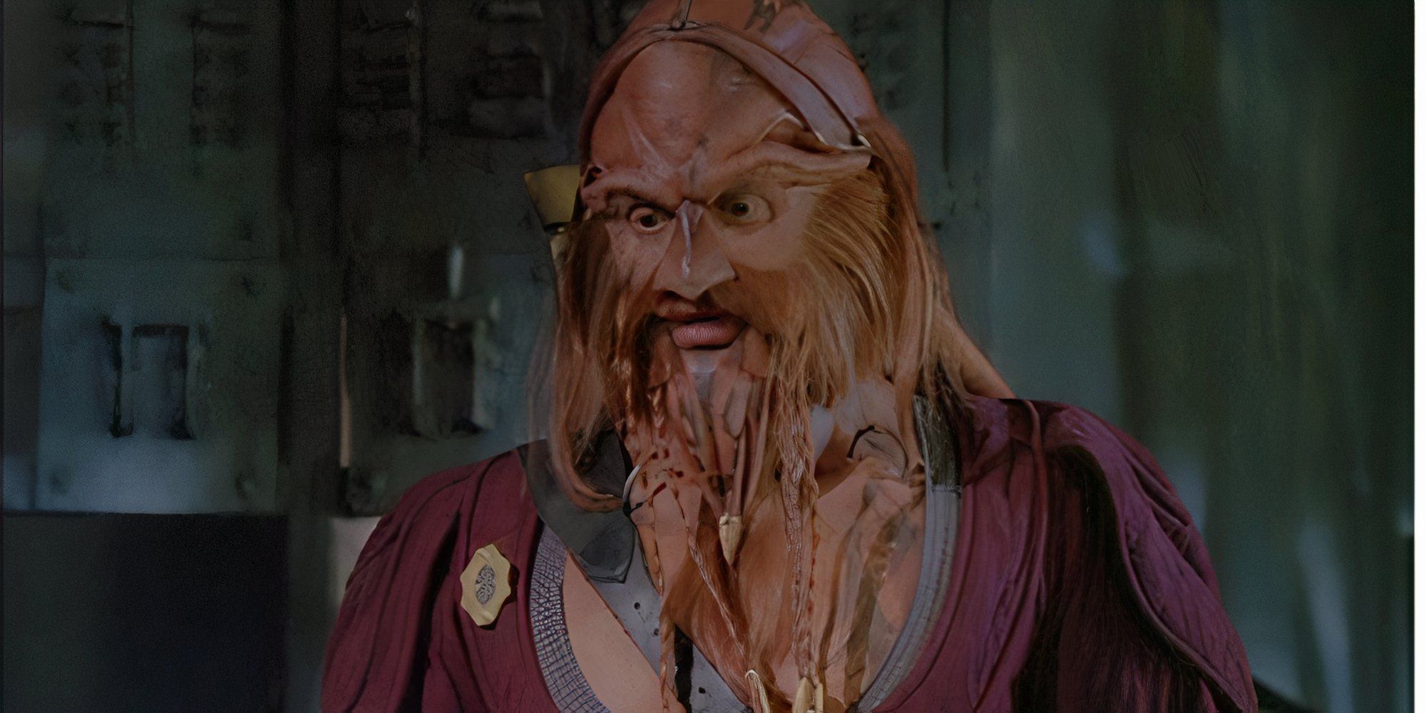Anthony Simcoe looking dazed as Ka D&rsquo;Argo in Farscape