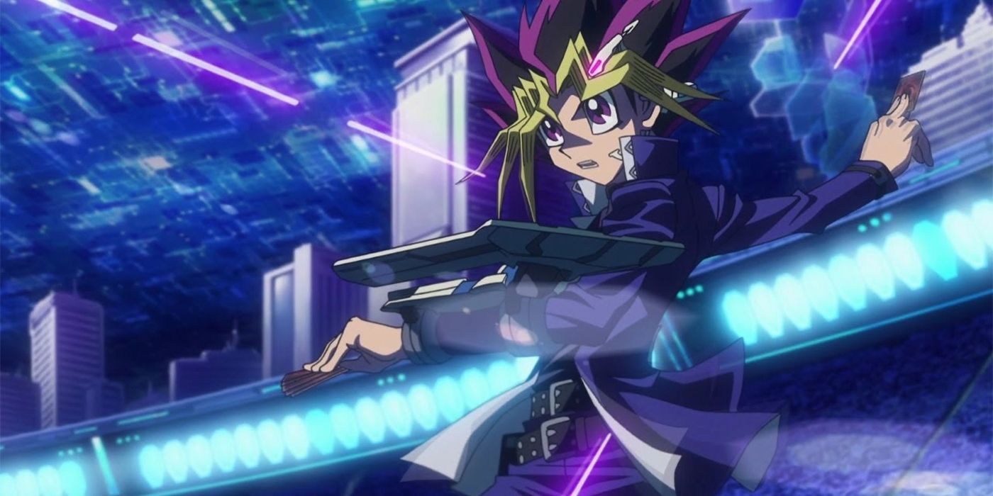 Yugi using his duel disk during his duel with Kaiba in the DSOD movie.