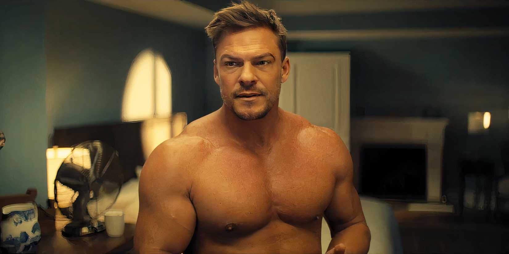 Alan Ritchson as Jack Reacher, shirtless, in Reacher season 3