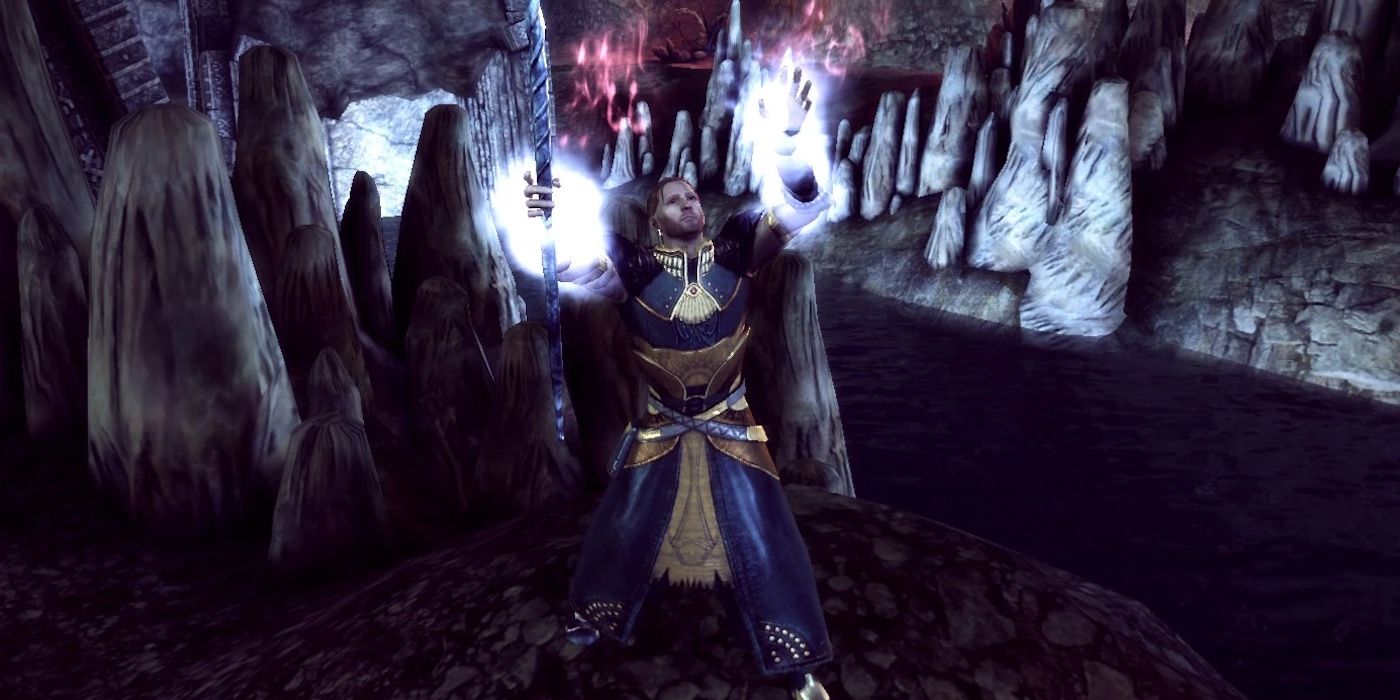 Anders casting a spell in Dragon Age: Origins DLC Awakenings.