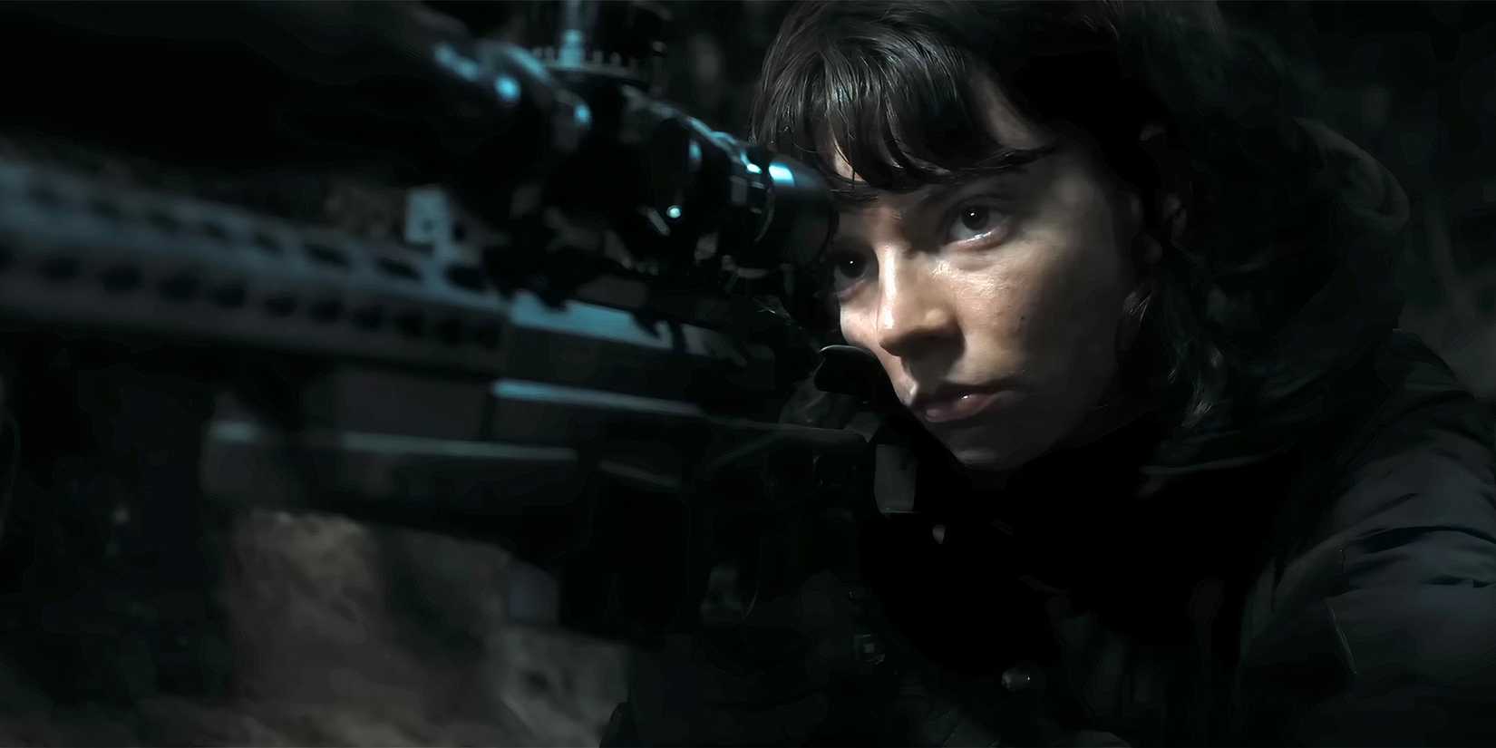 Anya Taylor-Joy's Drasa looking intensely through her sniper rifle in The Gorge