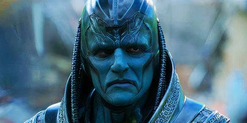 Apocalypse grimacing in X-Men Apocalypse
