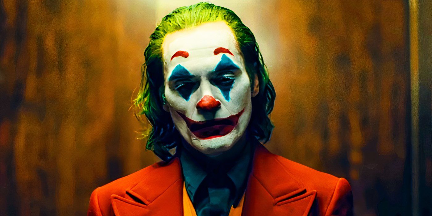 Arthur Fleck in full Joker make-up in 2019's Joker