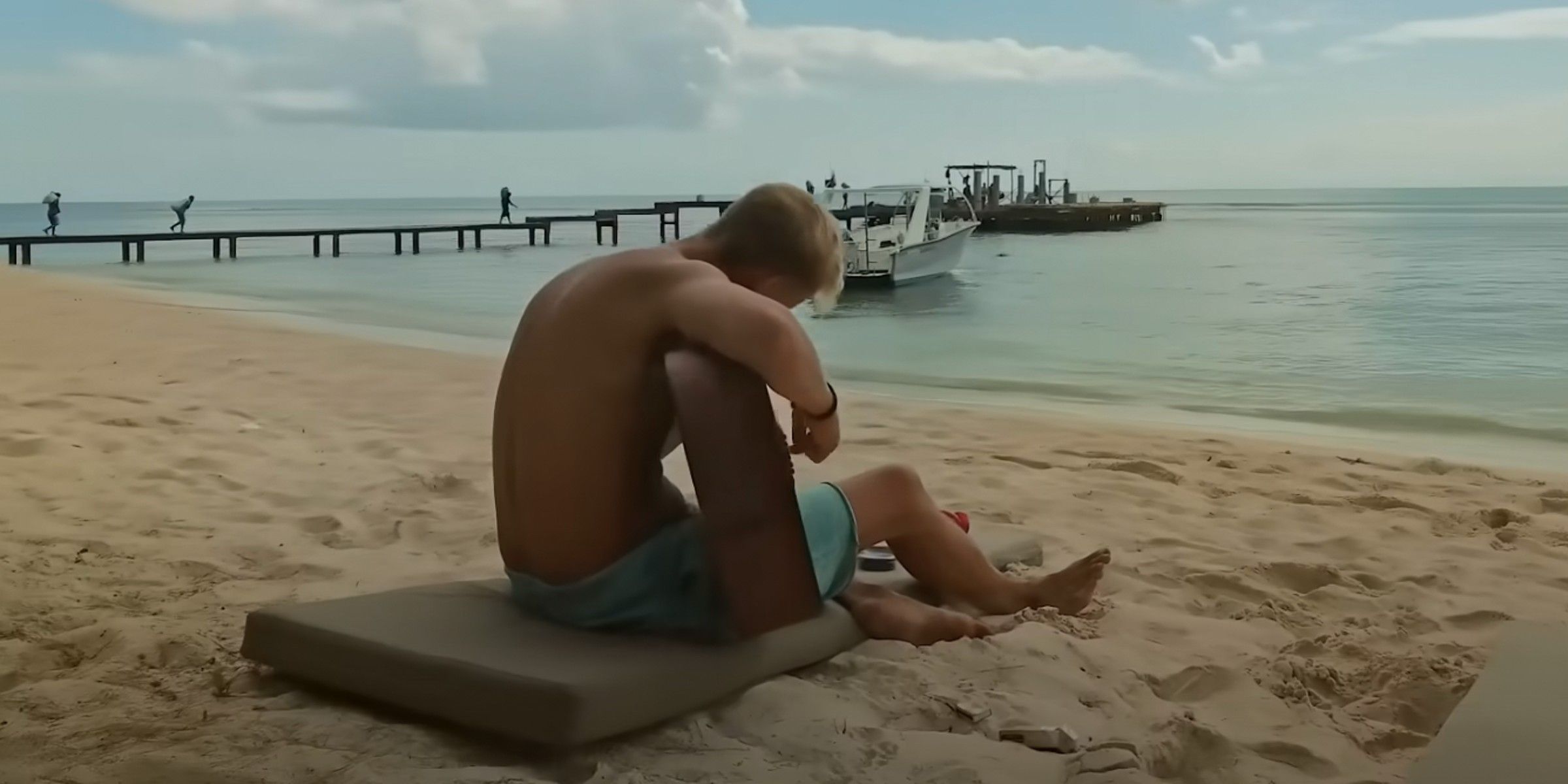 Avicii Heaven Music Video