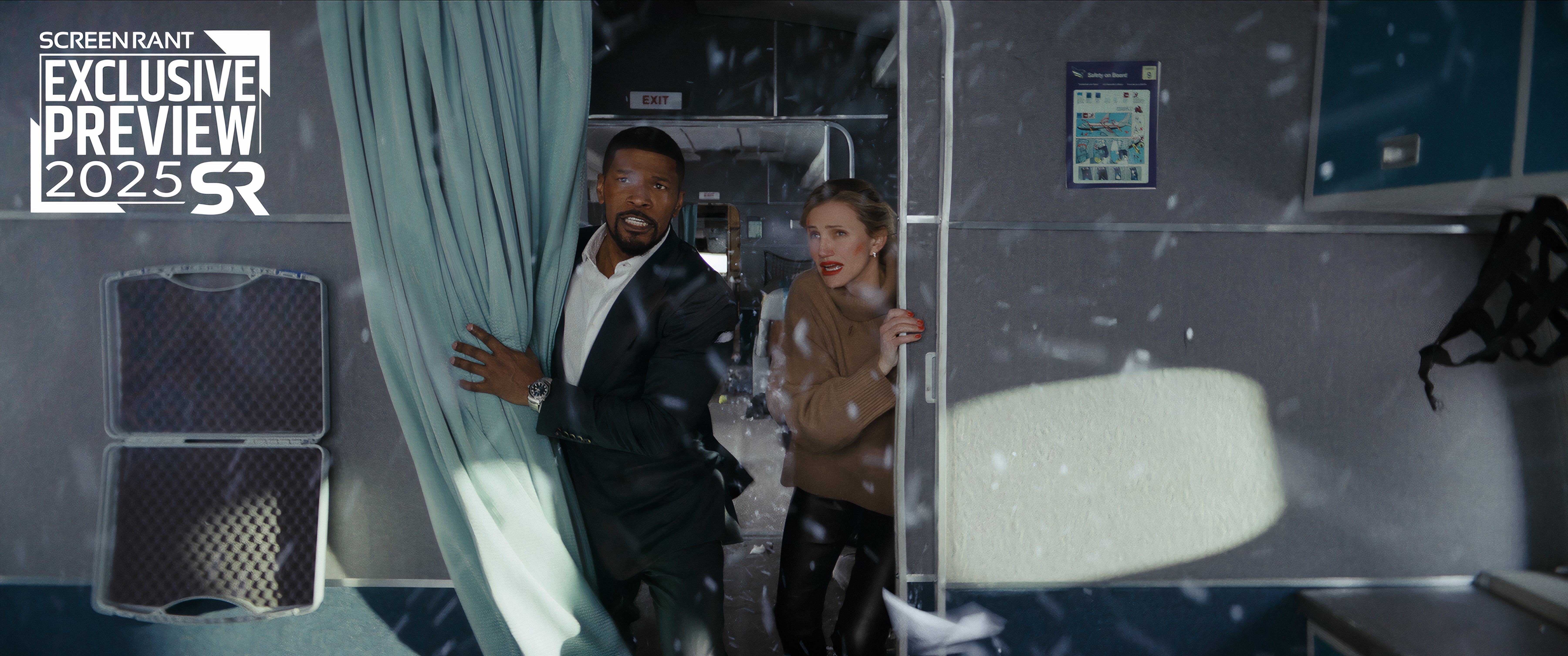 De volta à ação 2025 Prévia do filme Imagem estática exclusiva Jaime Foxx e Cameron Diaz em um avião com destroços ao seu redor