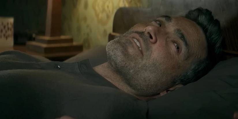 Clark looking up at his children before he dies in Superman & Lois