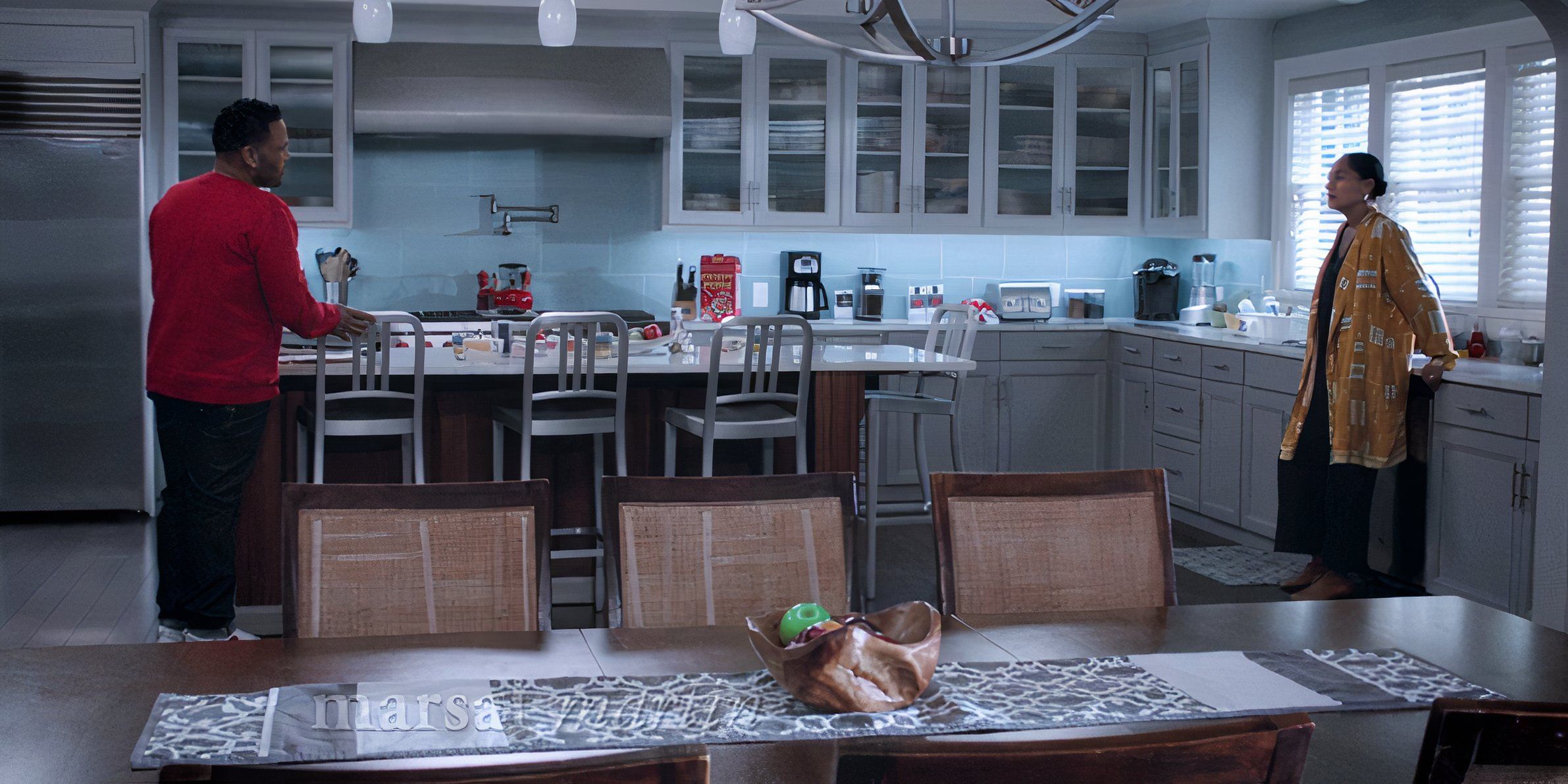 Dre and Bow in kitchen in Black-ish