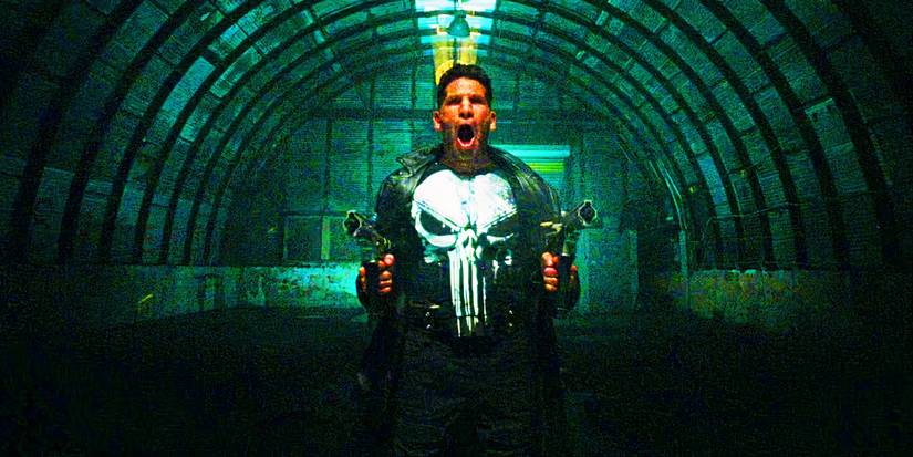 Frank Castle aiming his guns in The Punisher
