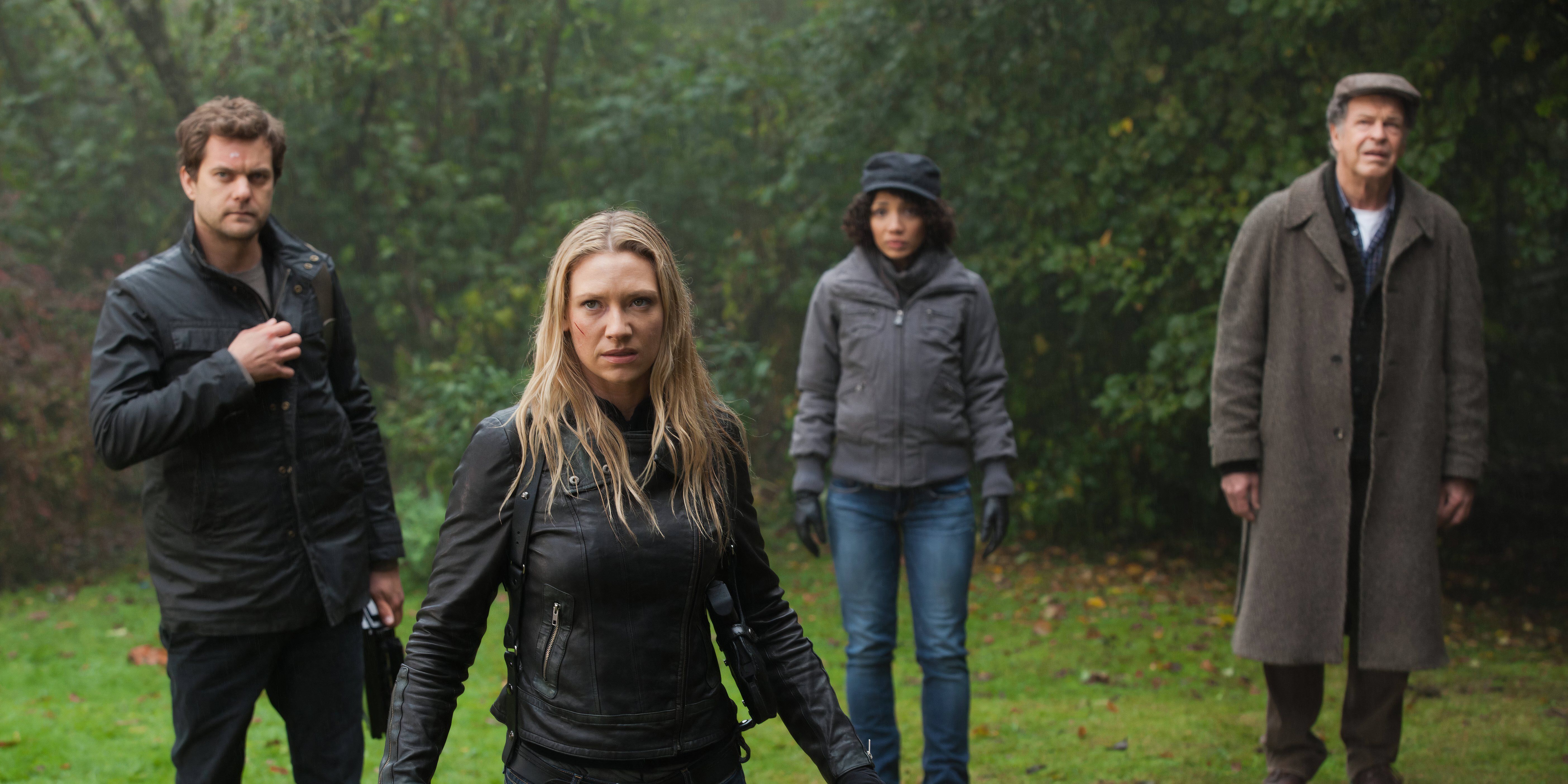 Fringe - Season 5, Episode 9 - the Fringe team