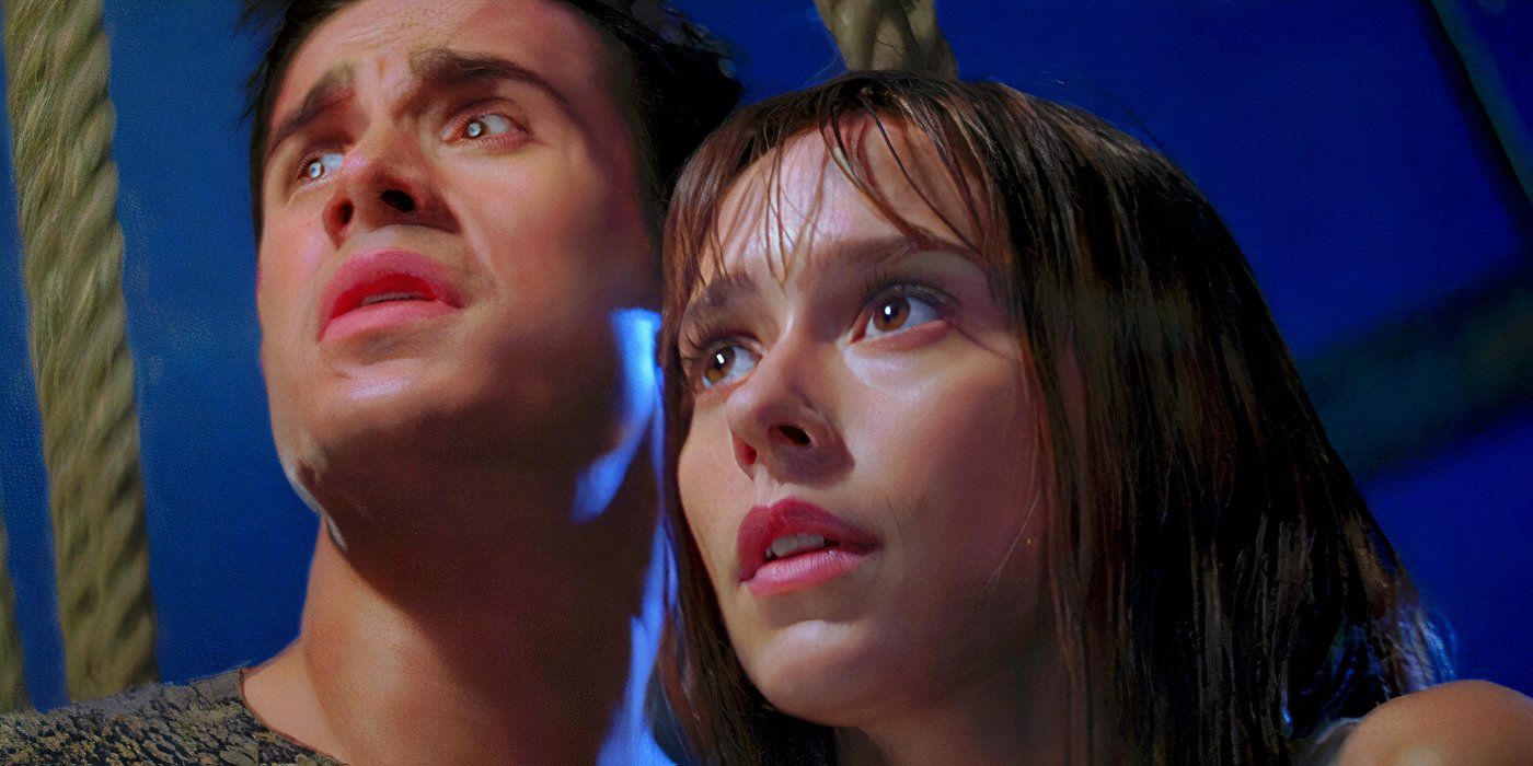 Jennifer Love Hewitt as Julie James and Freddie Prinze Jr as Ray Bronson looking shocked on a boat in I Know What You Did Last Summer