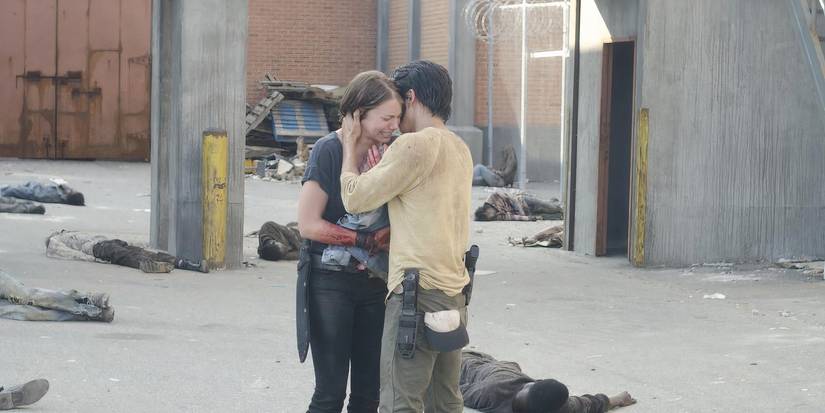 Maggie crying and hugging Glenn in the Walking Dead episode Killer Within
