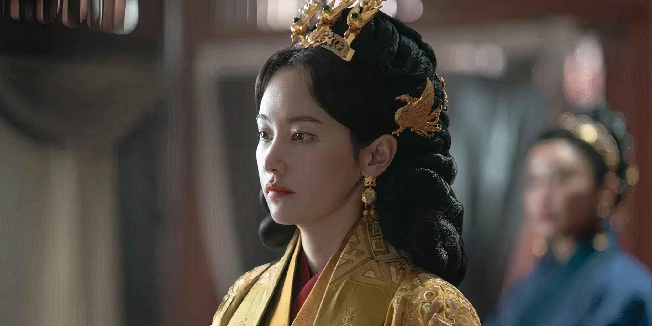 Queen Woo in golden robes and hair pieces in the K-drama Queen Woo