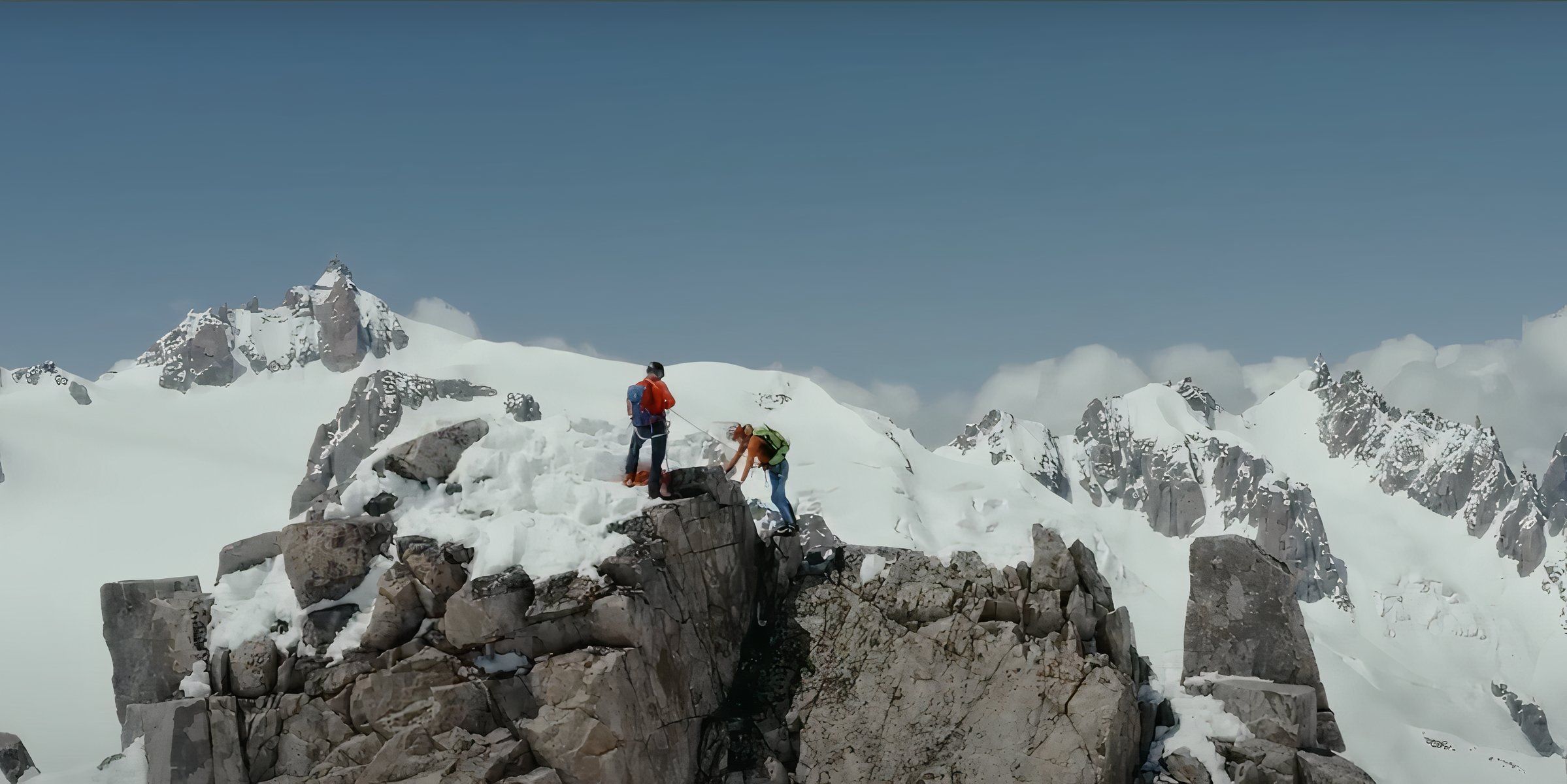 Dois alpinistas no Playground Humano