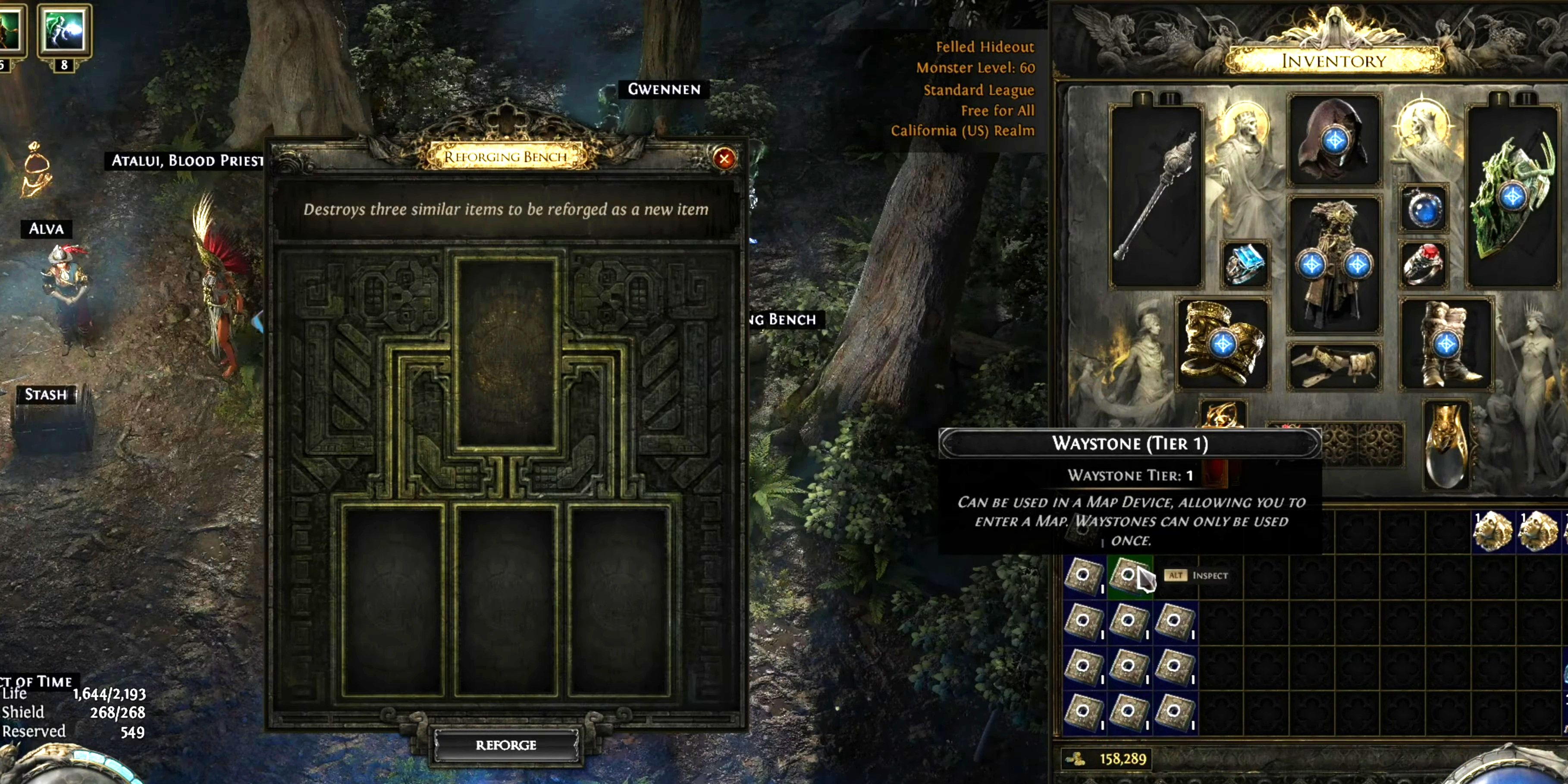 Path of Exile 2 の Reforge Bank UI。下部に 3 つのスロット、上部に 1 つのスロットが表示され、右側にインベントリ ウィンドウが表示されます。