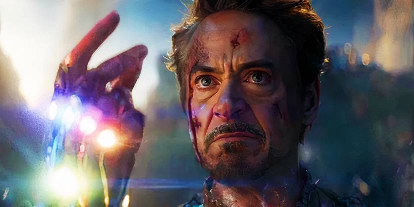 Tony Stark ending Avengers Endgame's Battle of Earth with a snap
